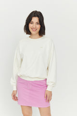 Maren ist 1,72 und trägt Größe S