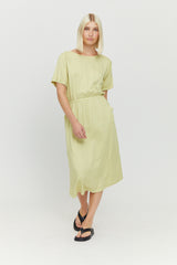 Violina ist 1,75 und trägt Größe S