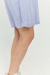 Ina ist 1,75 und trägt Größe S