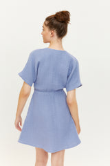 Jasmin ist 1,76 und trägt Größe S