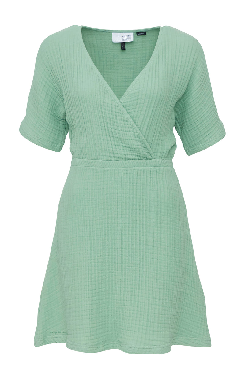 Ina ist 1,75 und trägt Größe S