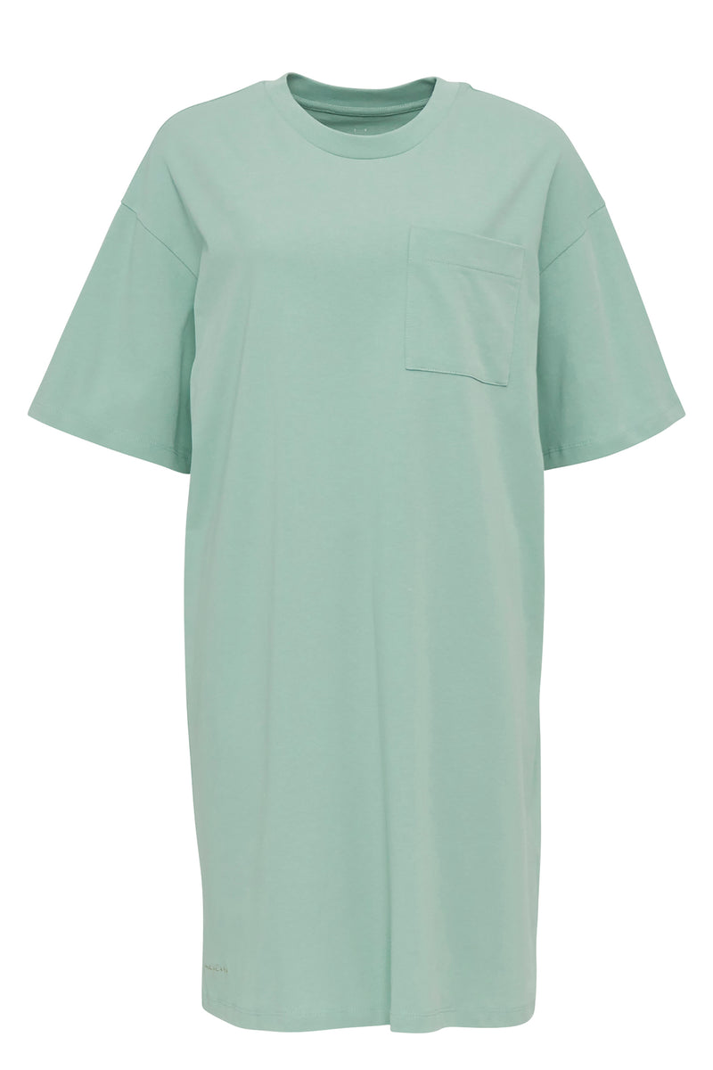 Violina ist 1,75 und trägt Größe S