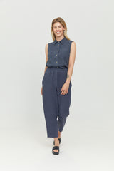 Ina ist 1,75 und trägt Größe S