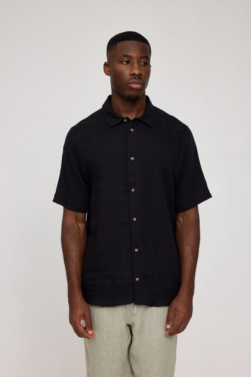 Terence ist 1,90 und trägt Größe L