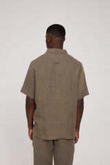 Terence ist 1,90 und trägt Größe L