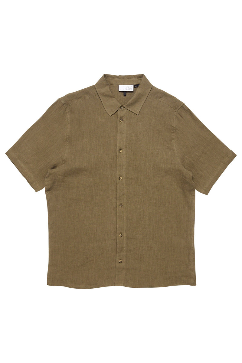 Terence ist 1,90 und trägt Größe L