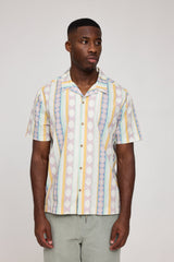 Terence ist 1,90 und trägt Größe L