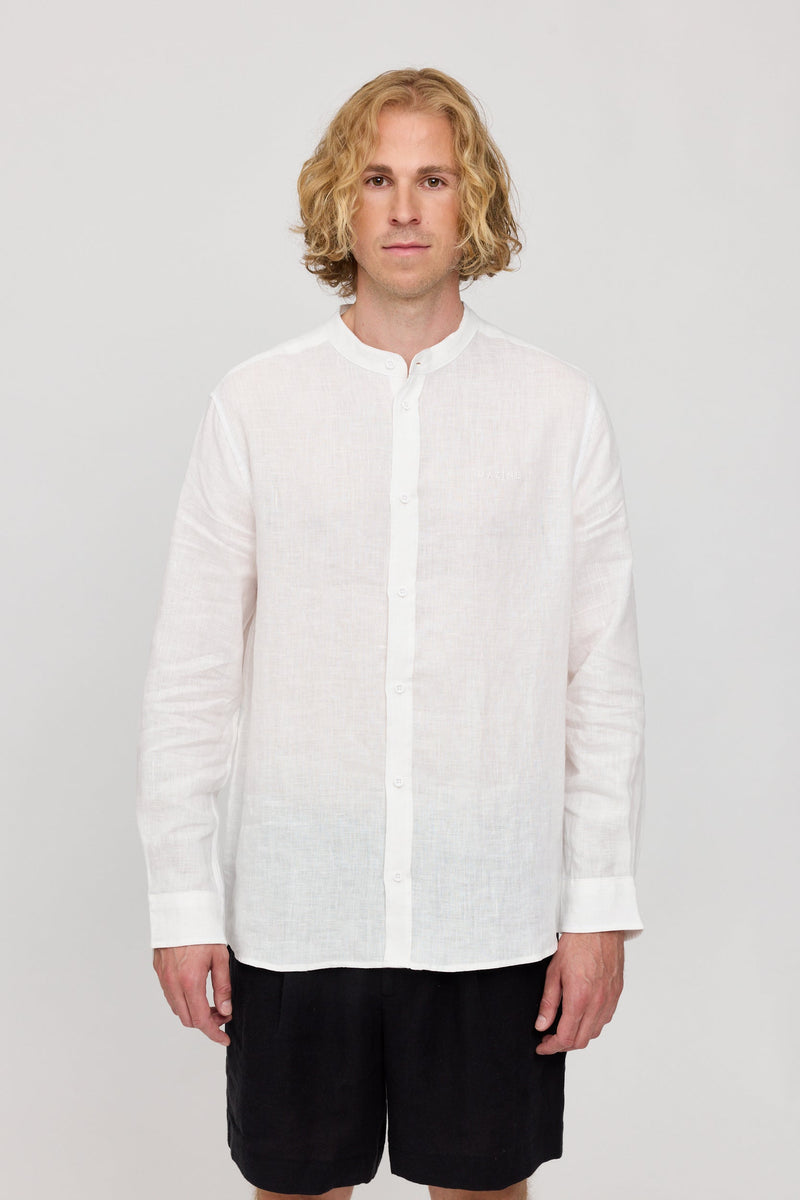 Nick ist 1,88 und trägt Größe L