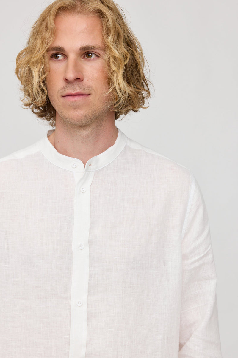 Nick ist 1,88 und trägt Größe L