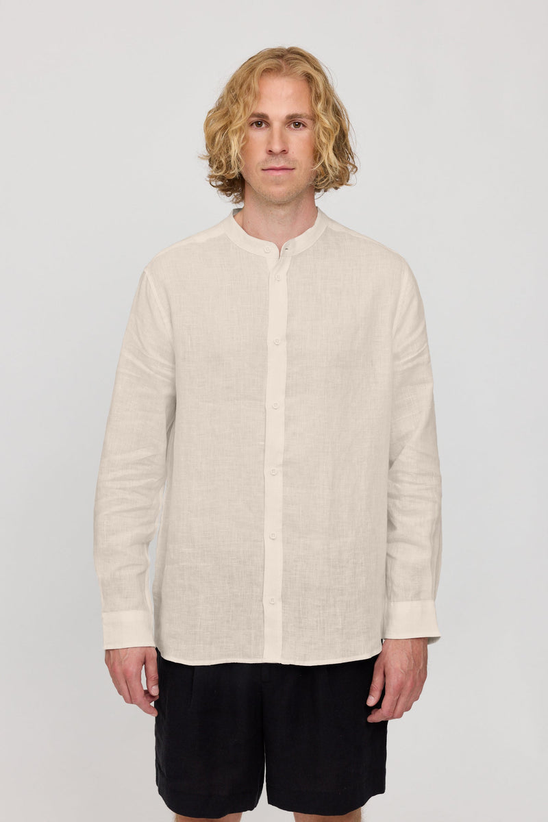 Nick ist 1,88 und trägt Größe L