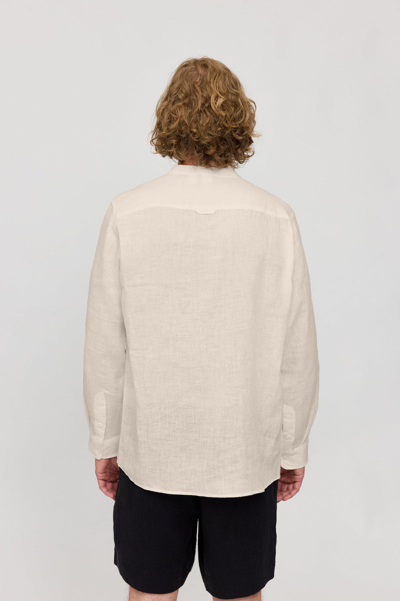 Nick ist 1,88 und trägt Größe L