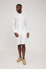 Terence ist 1,90 und trägt Größe L