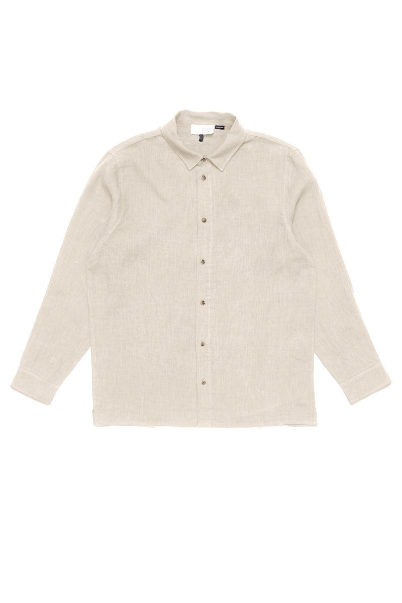 Lennox ist 1,90 und trägt Größe L