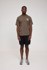 Terence ist 1,90 und trägt Größe L