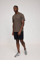 Terence ist 1,90 und trägt Größe L