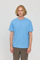 Nick ist 1,88 und trägt Größe L