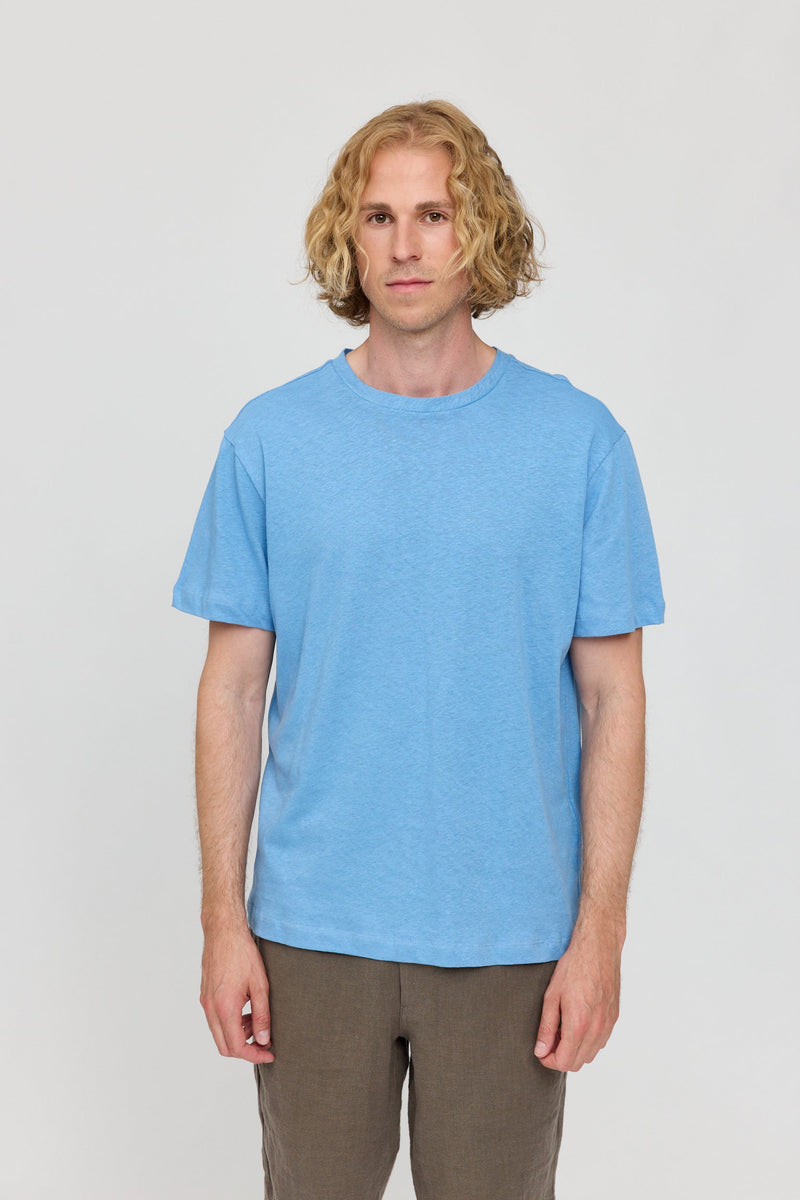 Nick ist 1,88 und trägt Größe L