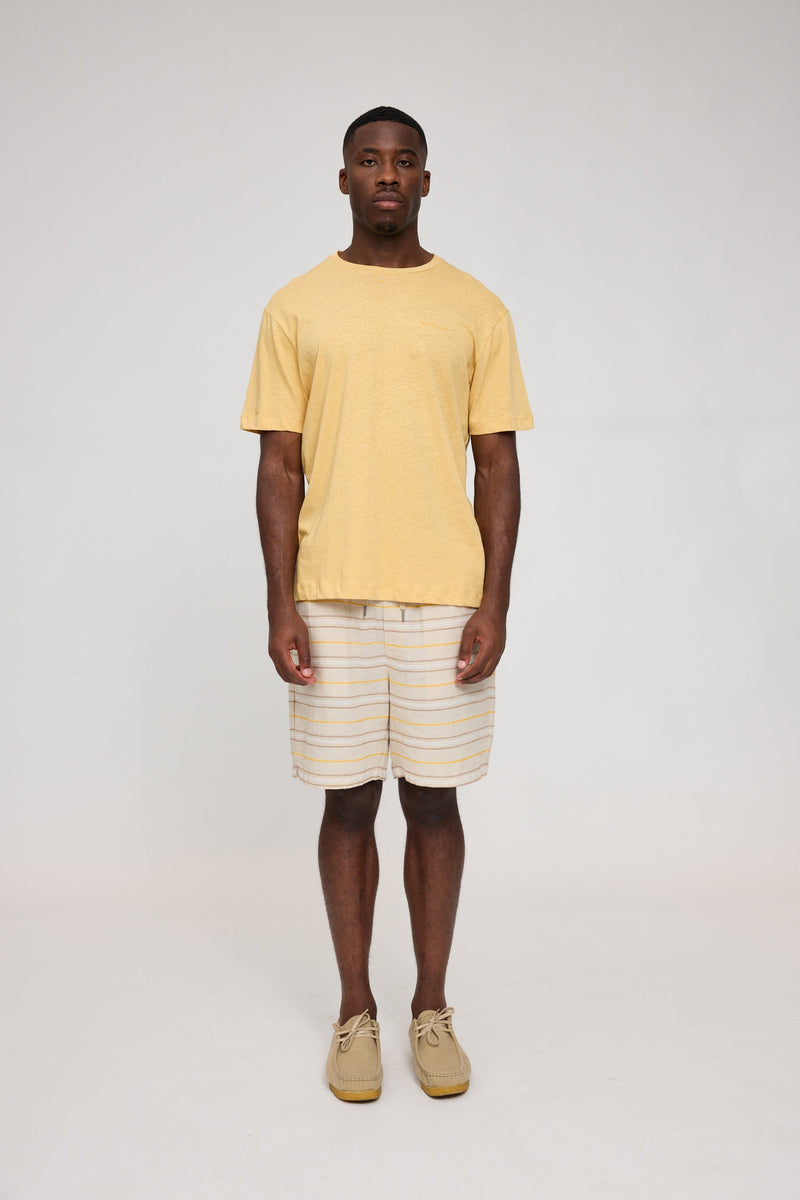 Terence ist 1,90 und trägt Größe L