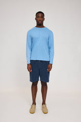 Terence ist 1,90 und trägt Größe L