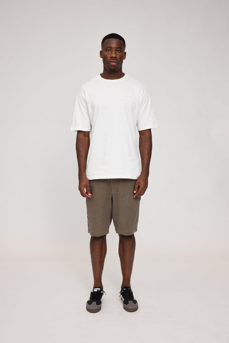 Terence ist 1,90 und trägt Größe L