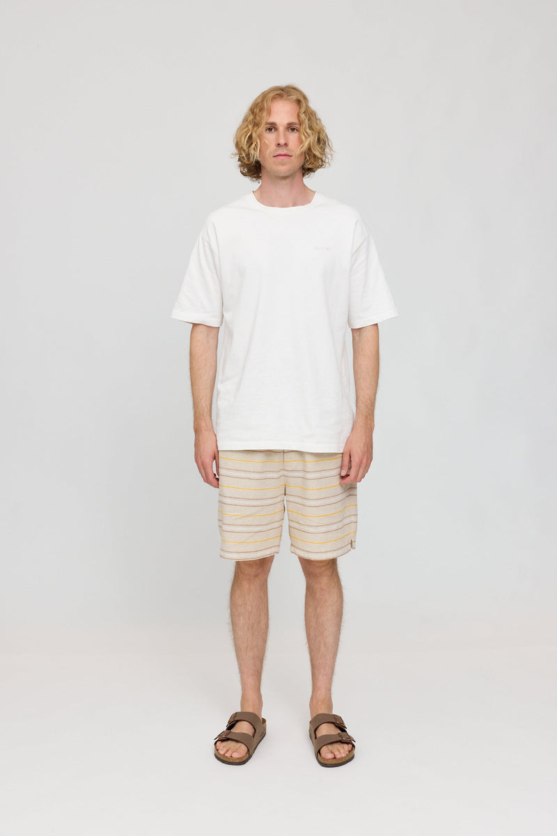 Nick ist 1,88 und trägt Größe L