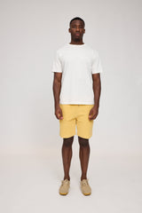 Terence ist 1,90 und trägt Größe L