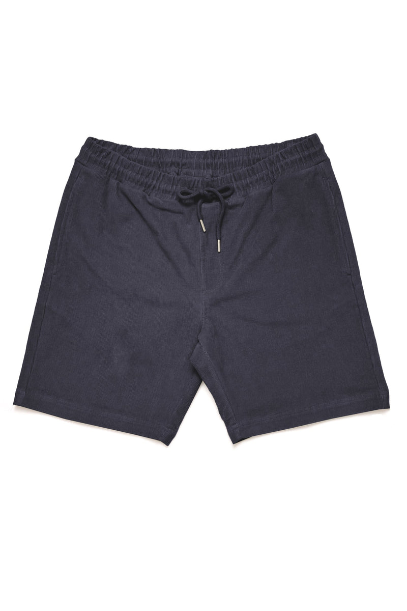 Terence ist 1,90 und trägt Größe L