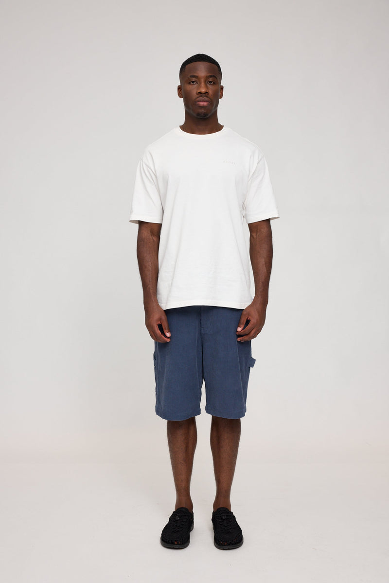 Terence ist 1,90 und trägt Größe L