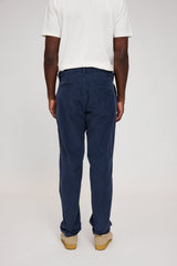 Terence ist 1,90 und trägt Größe L