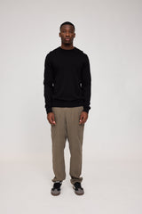 Terence ist 1,90 und trägt Größe L