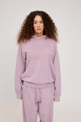 Mandy ist 1,68 und trägt Größe S