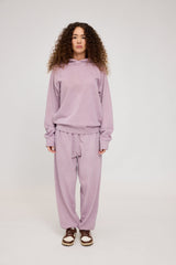 Mandy ist 1,68 und trägt Größe S