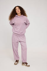 Mandy ist 1,68 und trägt Größe S