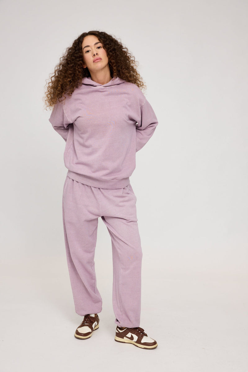 Mandy ist 1,68 und trägt Größe S