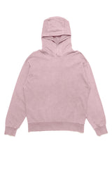 Lennox ist 1,90 und trägt Größe L