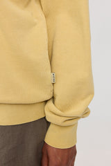 Jade ist 1,75 und trägt Größe S