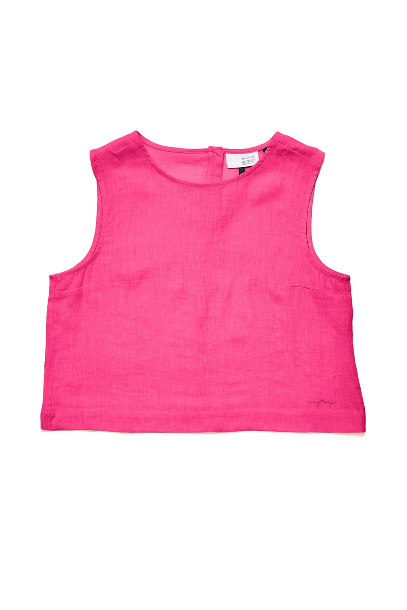 Julia ist 1,78 und trägt Größe S