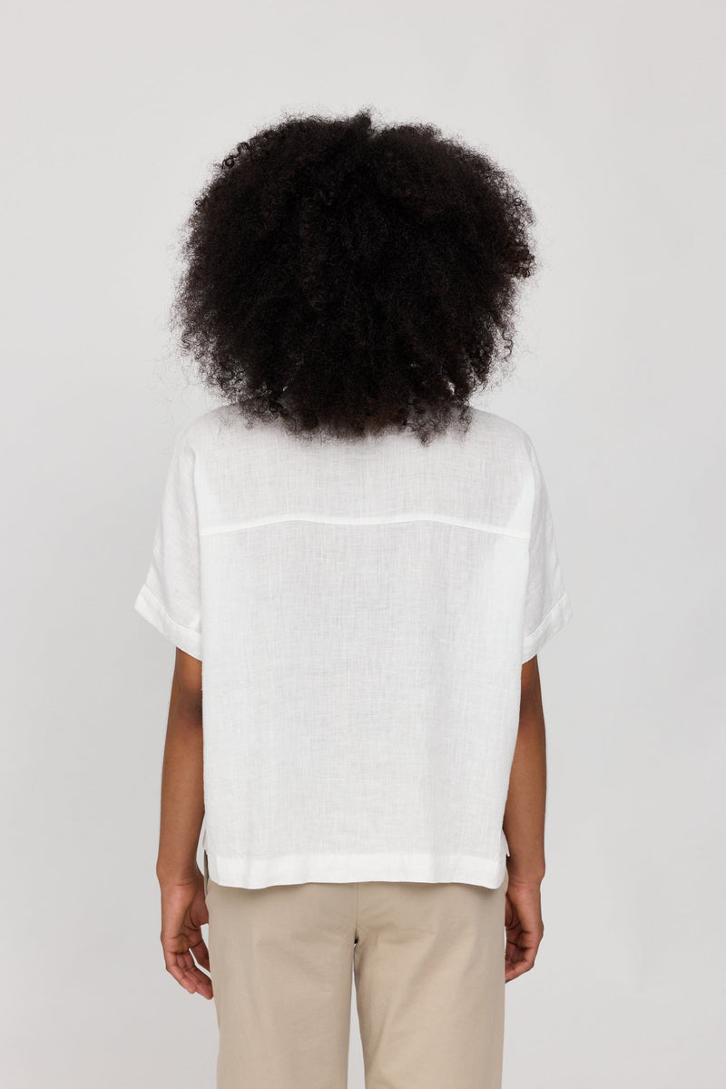 Jade ist 1,75 und trägt Größe S