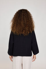 Mandy ist 1,68 und trägt Größe S