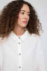 Mandy ist 1,68 und trägt Größe S