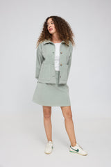 Mandy ist 1,68 und trägt Größe S