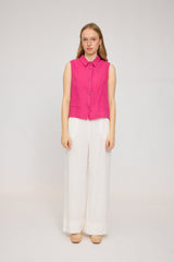 Julia ist 1,78 und trägt Größe S