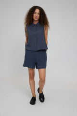 Mandy ist 1,68 und trägt Größe S