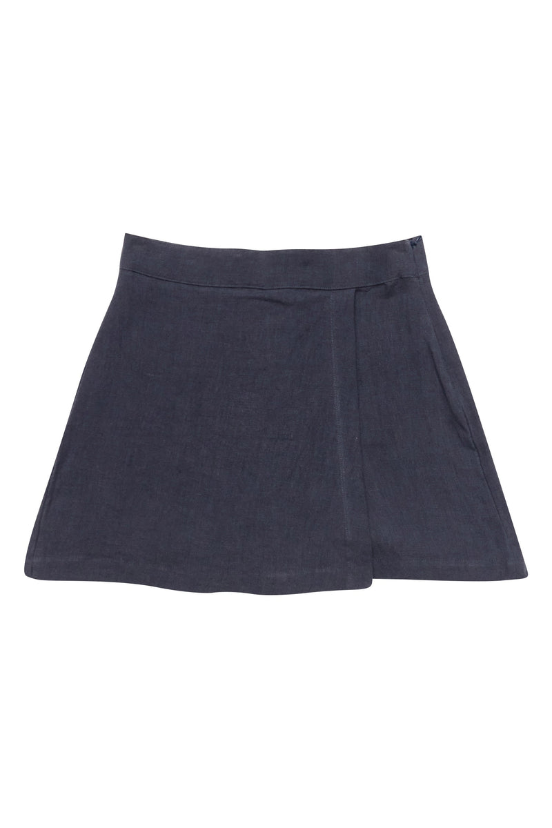 Mandy ist 1,68 und trägt Größe S