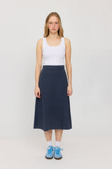 Julia ist 1,78 und trägt Größe S