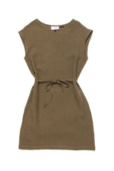 Julia ist 1,78 und trägt Größe S