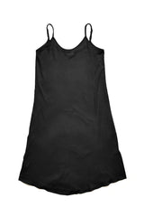 Julia ist 1,78 und trägt Größe S