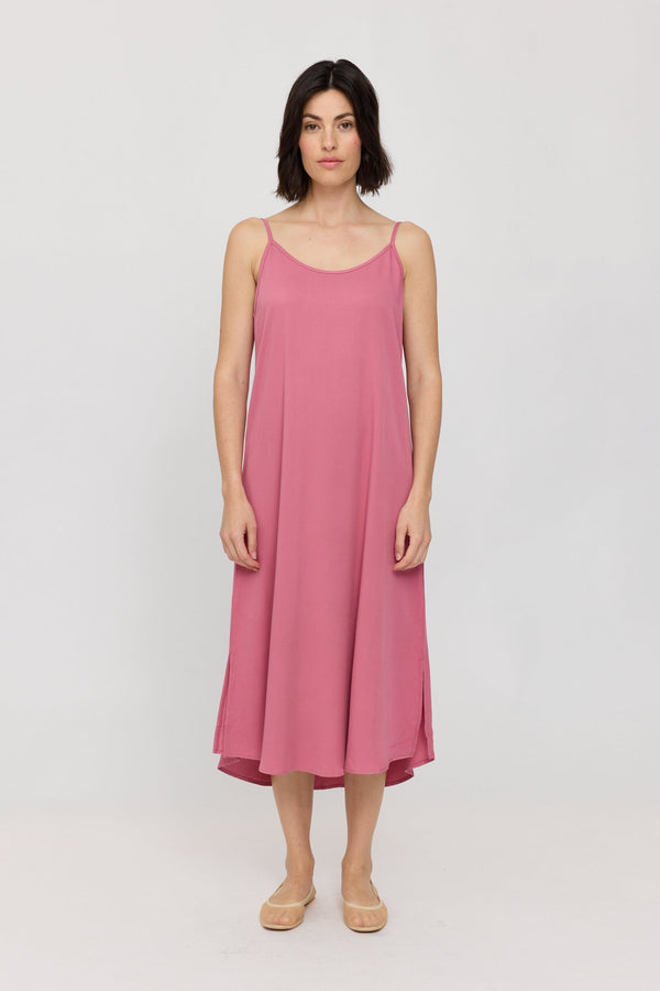 Maren ist 1,75 und trägt Größe S