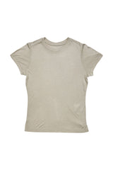 Julia ist 1,78 und trägt Größe S