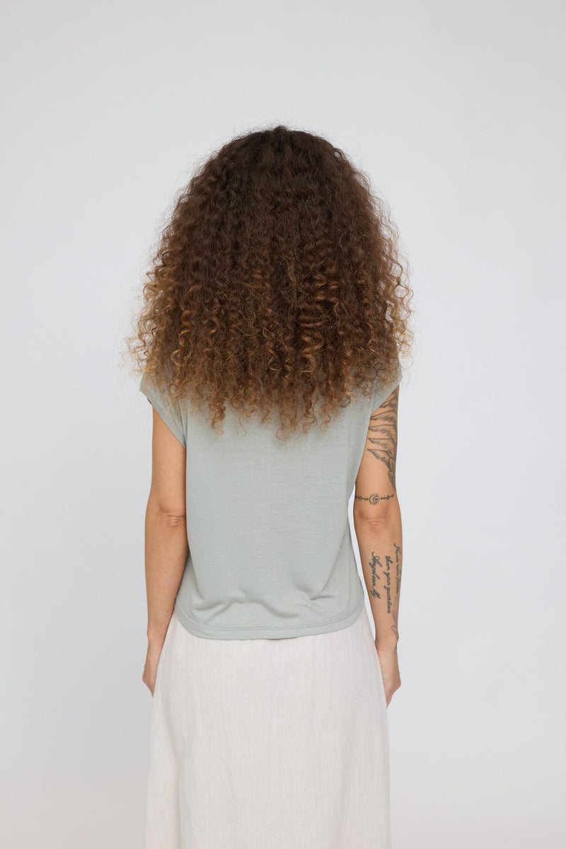 Mandy ist 1,68 und trägt Größe S